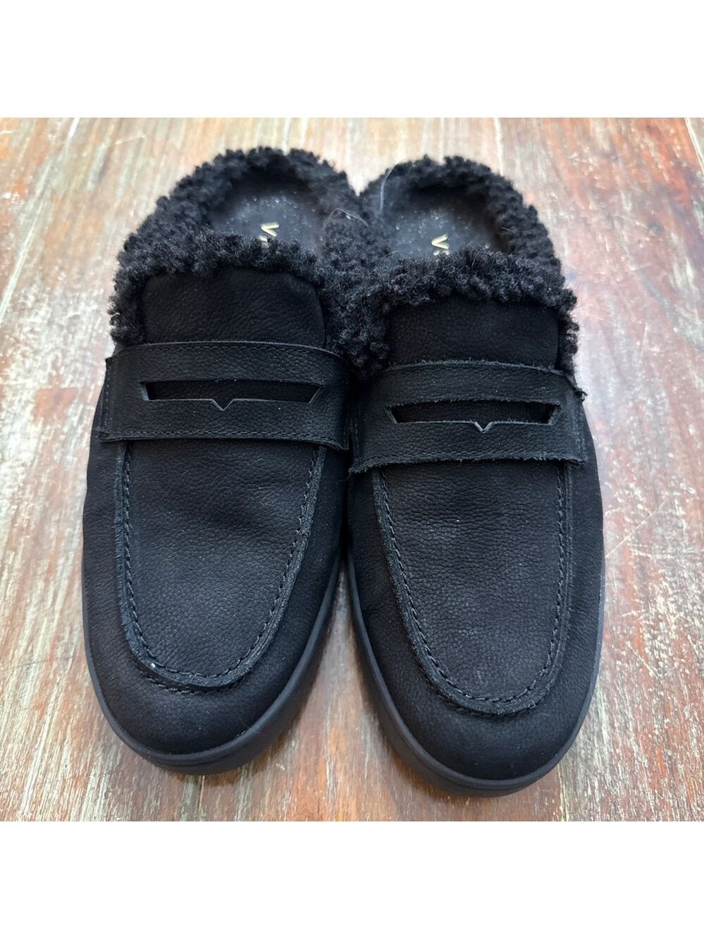 Vionic Black Faux Fur Mule Clogs Women's Size 9
